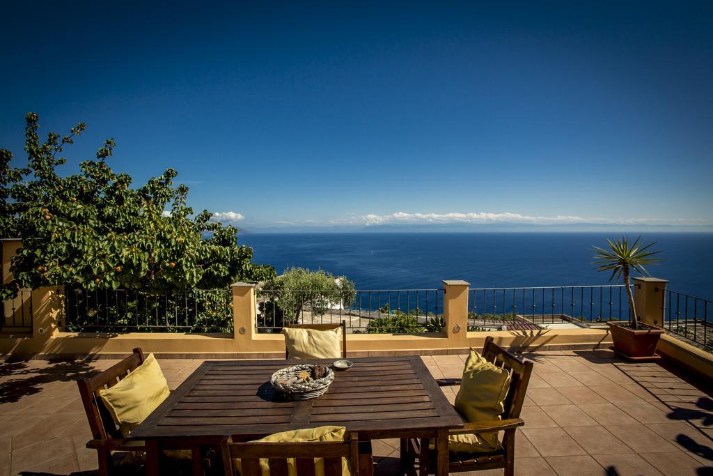 Resort Al Belvedere Salina Leni Exterior photo